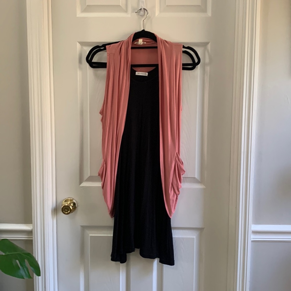 Swing racer back dress with sleeveless/pockets soft cami.